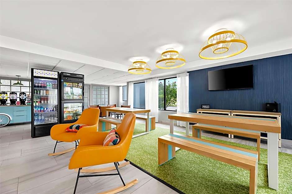 Spark by Hilton Biloxi Ocean Springs