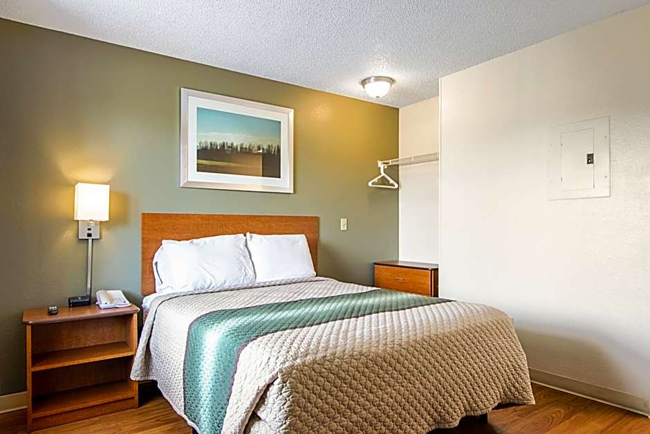 Photo 1 of 10 of 1 King Bed Suite