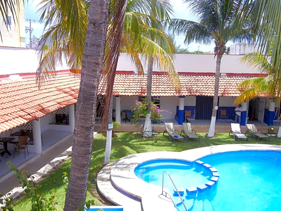 Hotel Plaza Almendros