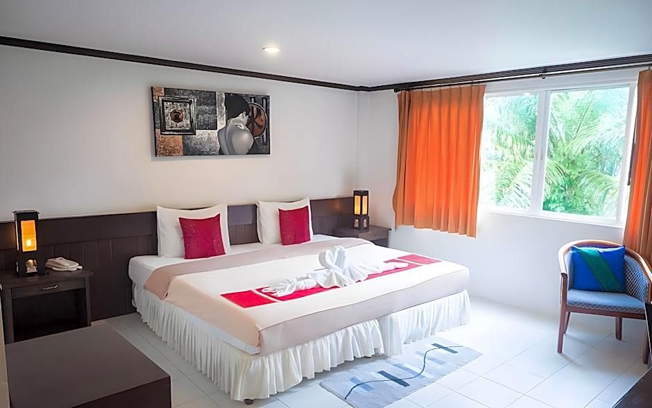 The Nice Patong Hotel