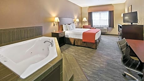 King Suite with Spa Bath - Smoking
