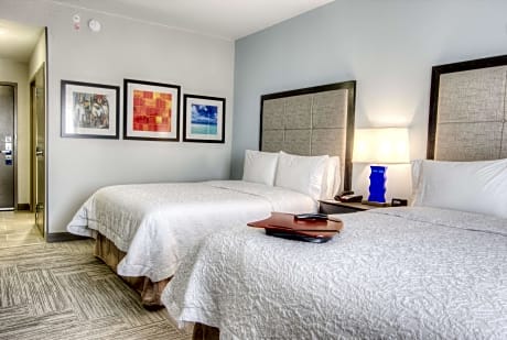 2 Queen W/Microwv/Fridge Nonsmoke