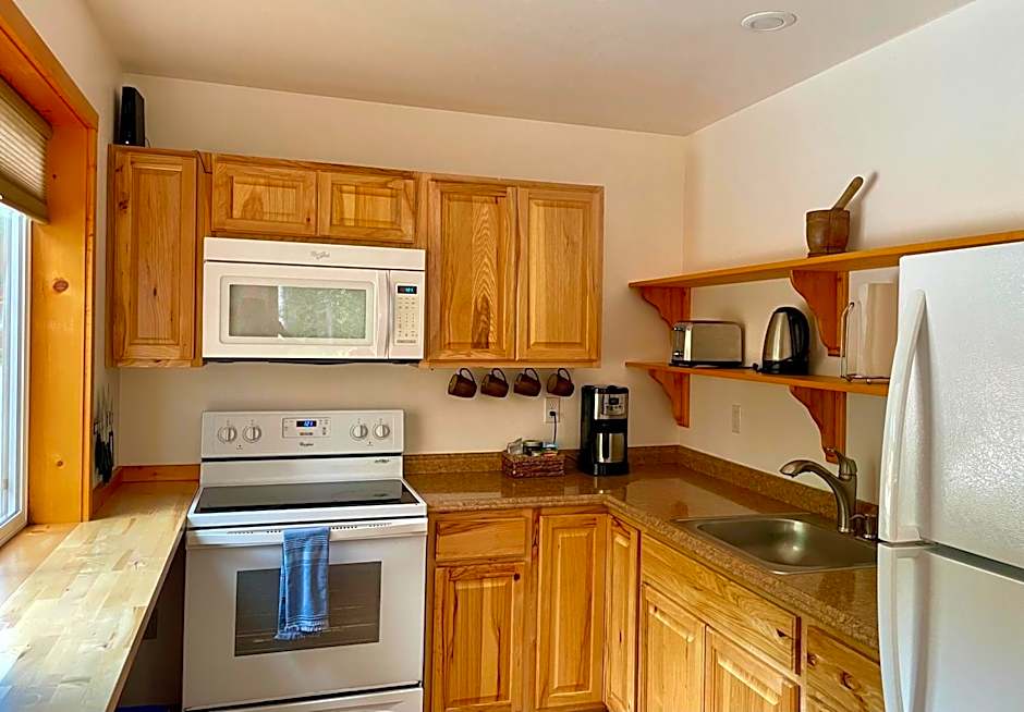 Talkeetna Wilderness Lodge & Cabin Rentals