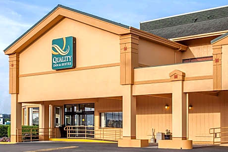 Quality Inn & Suites At Coos Bay