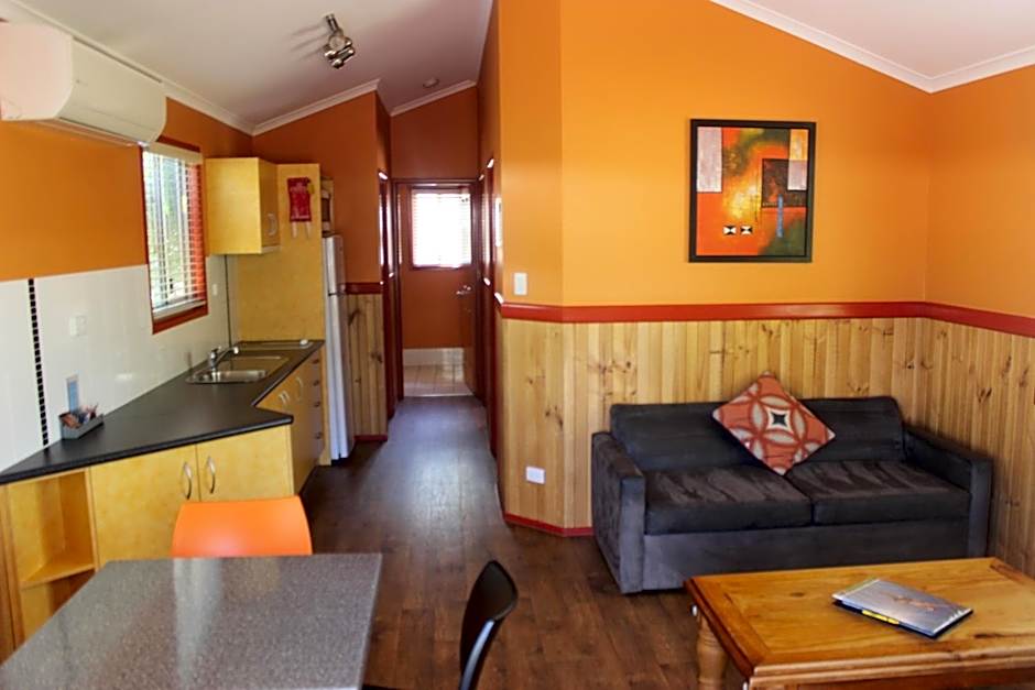 Aussie Outback Oasis Holiday Park