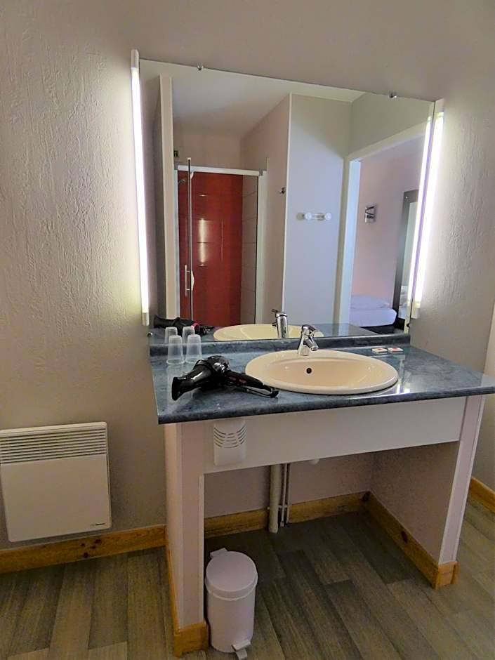 Hôtel Azur Saint Junien Cit'Hotel