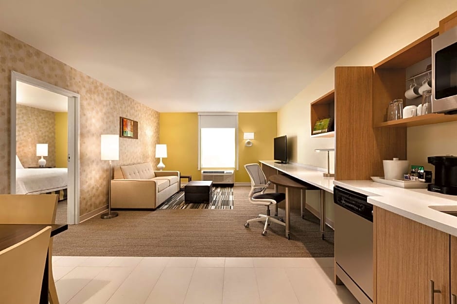 Photo 1 of 4 of 1 King Bed Suite, Hearing/Mobility Accessible, Bathtub