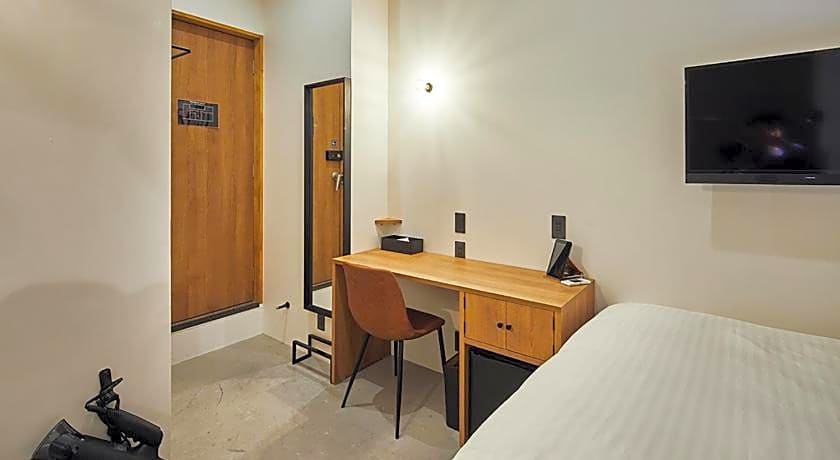 mizuka Imaizumi 4 - unmanned hotel -