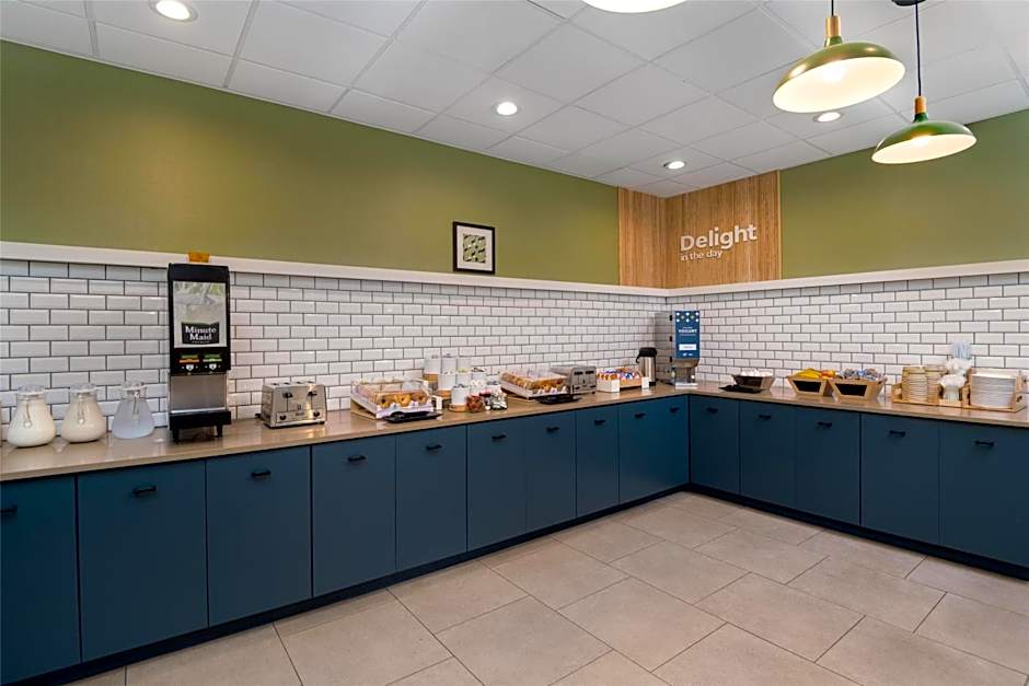 Spark by Hilton Summerville