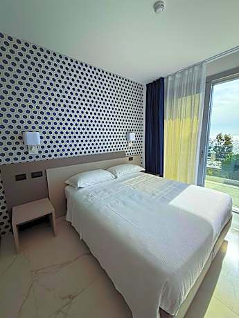 Superior Double or Twin Room with Terrace