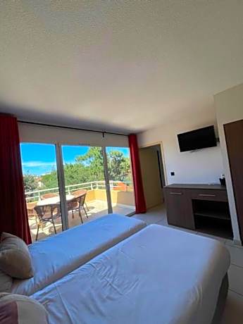 Superior Family Suite with Terrace