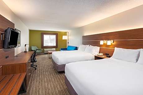 Standard Room with Two Queen Beds