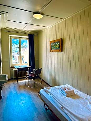 Single Room with Shared Bathroom