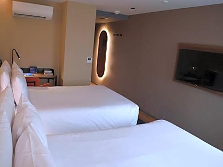 Superior Room with Two Double Beds
