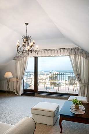 COLUMBUS Apartamenty Ustka - Limanowskiego 1