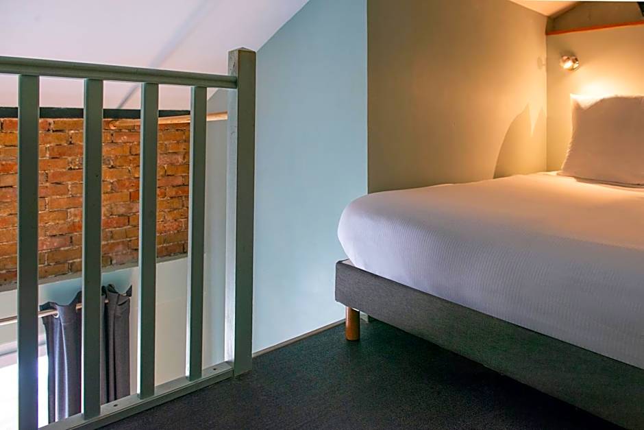 Helzear Montparnasse Suites