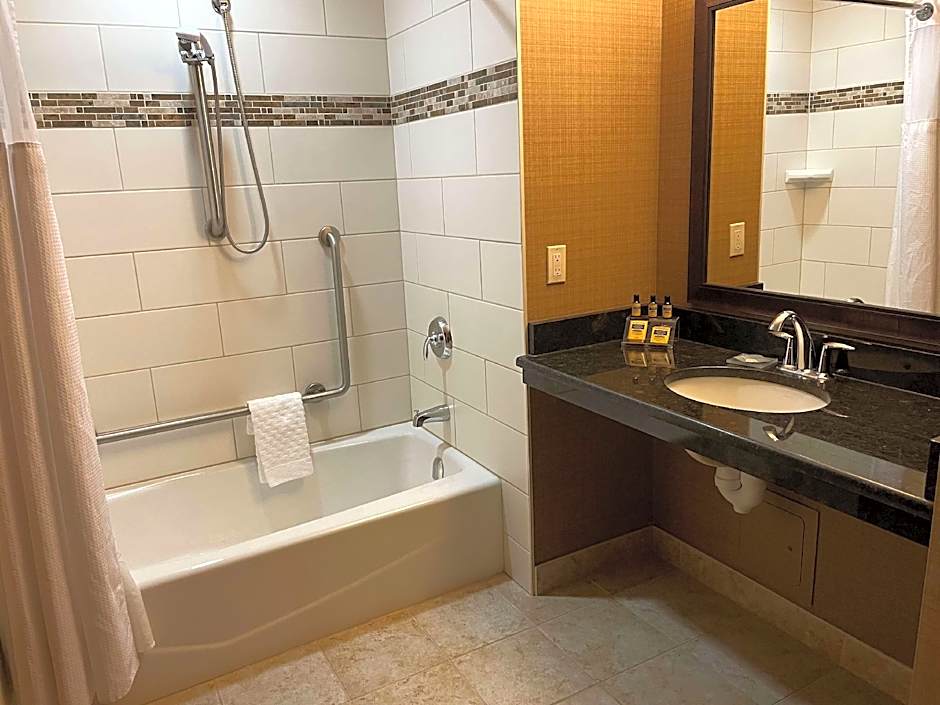 Best Western Plus Okotoks Inn & Suites