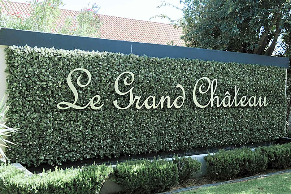 Le Grand Chateau Hotel
