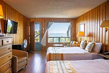Superior Queen Room with Two Queen Beds