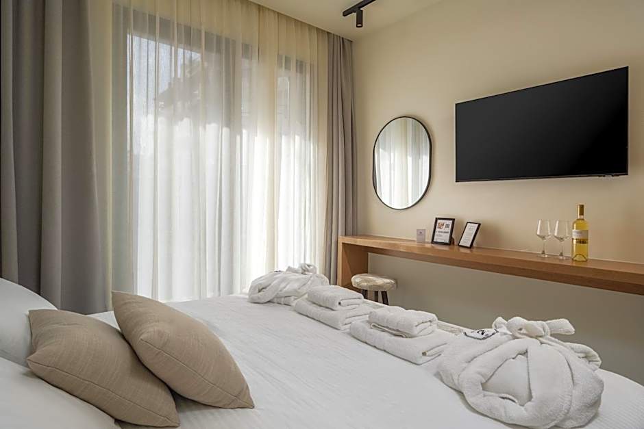 Monarco Executive Rooms