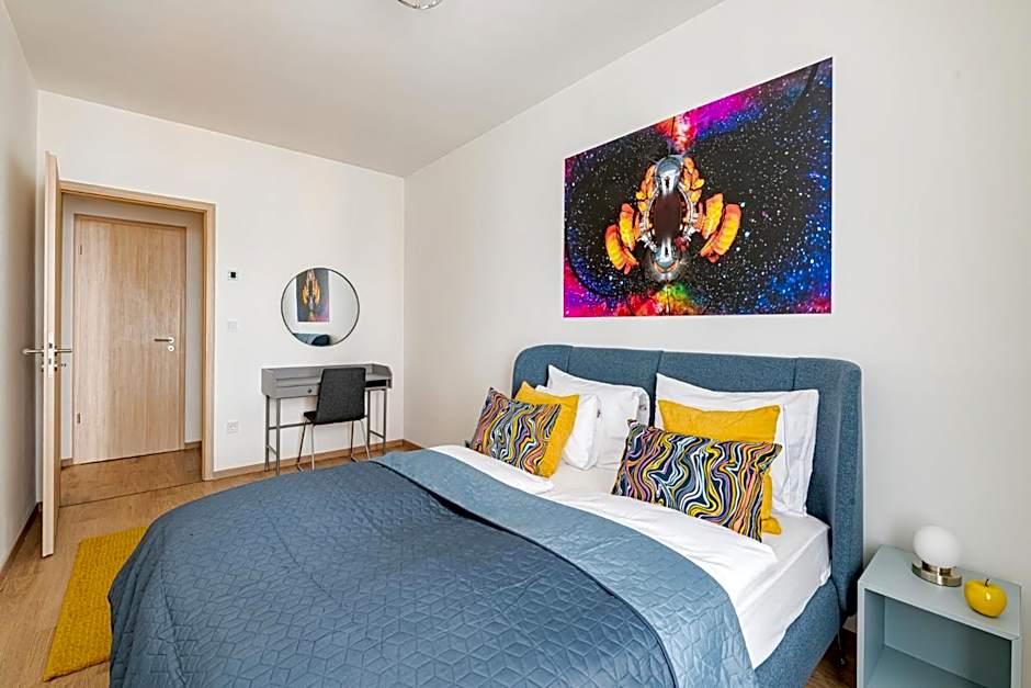 WestSide Garden Apartments by FirstHost