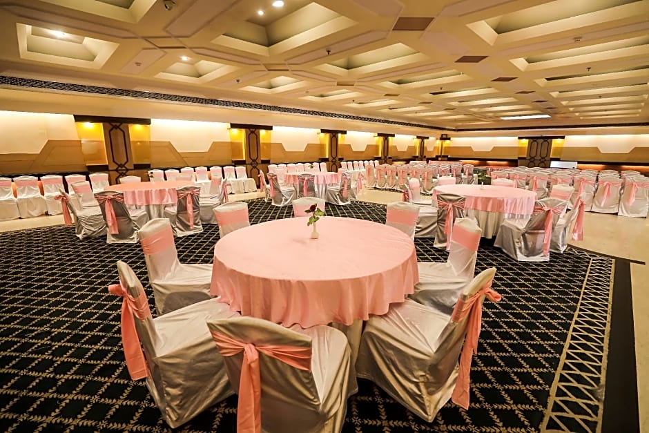 The Piccadily Hotel Lucknow