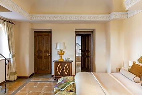 Master Suite - Tower