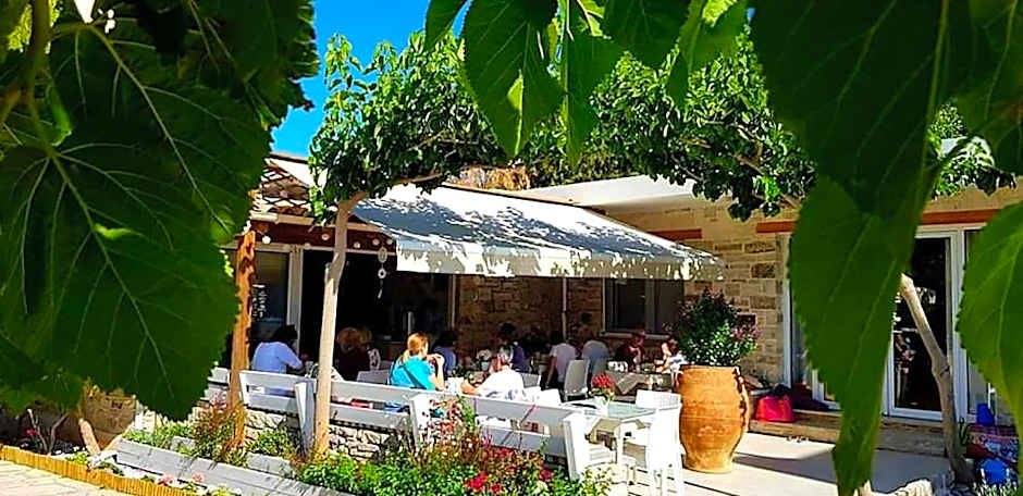 Alonia Hotel