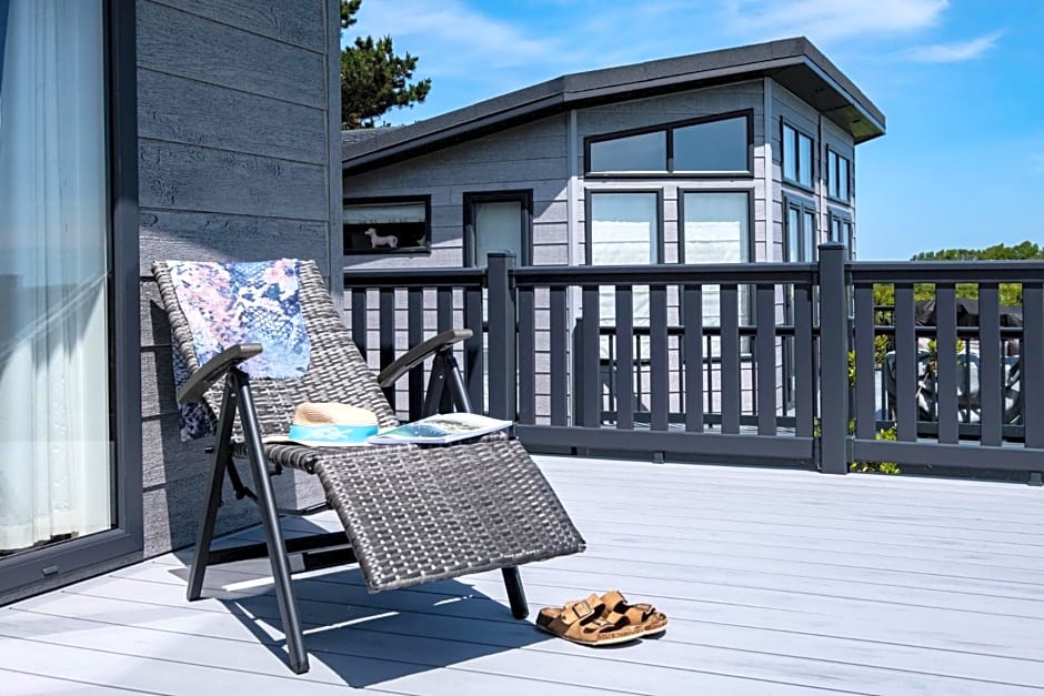 Edge of Padstow, 2 bedroom luxury lodge