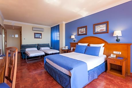 Superior Double Room (2 Adults + 2 Children)