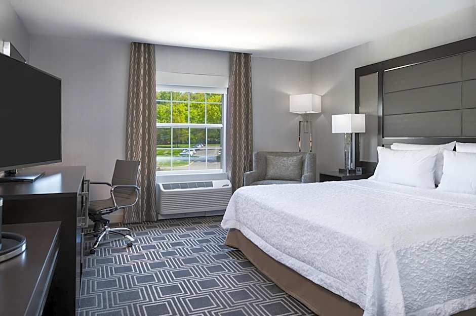Hampton Inn By Hilton & Suites Bridgewater, NJ