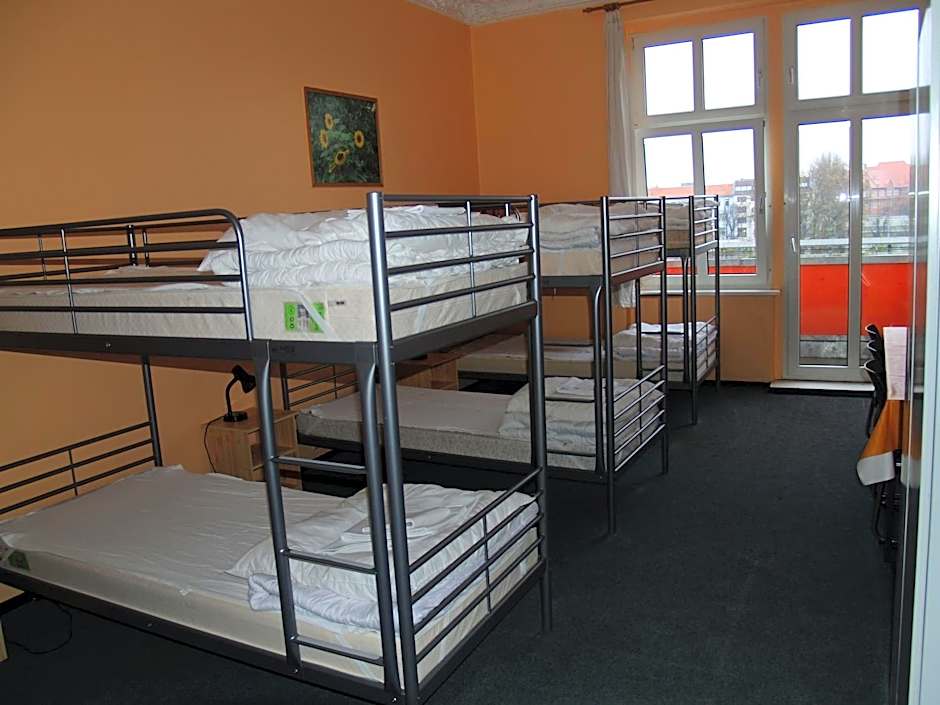 Happy go Lucky Hotel  Hostel