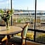 Sea & Sand Inn