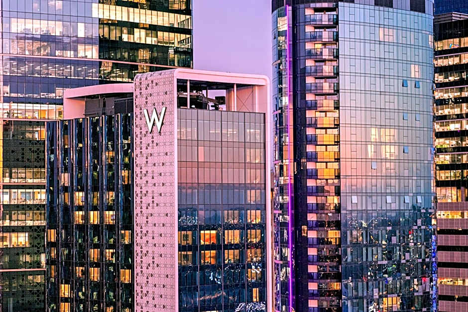 W Brisbane