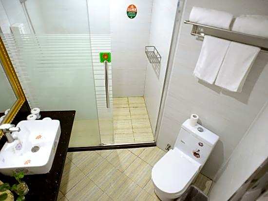 Huifeng Hotel