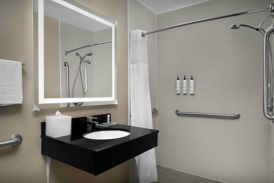 Fairfield Inn & Suites by Marriott Emporia I-95