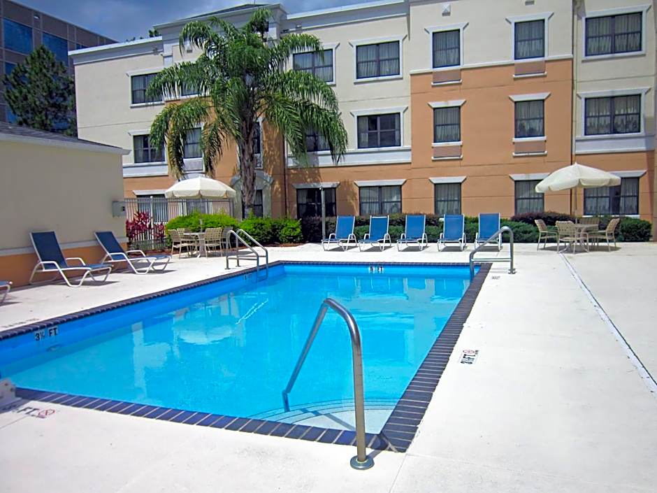 Extended Stay America Suites - Orlando - Maitland - 1776 Pembrook Dr.