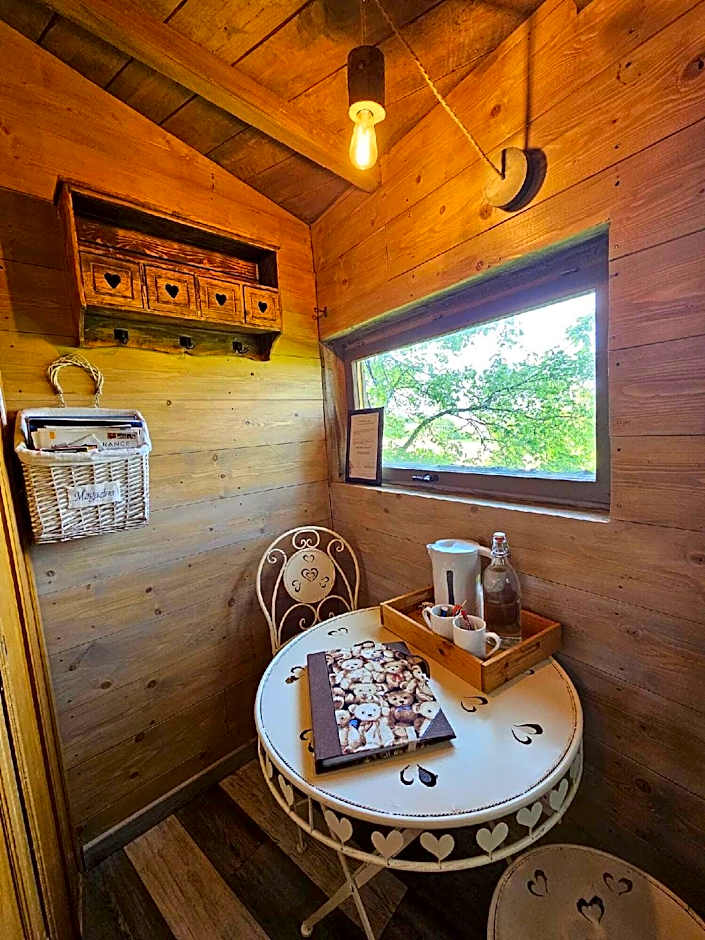 Au Refuge Des 3 Ours - Chambres d'hôtes et cabanes