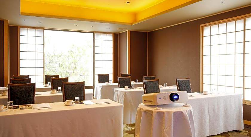 THE SHIROYAMA TERRACE TSUYAMA VILLA