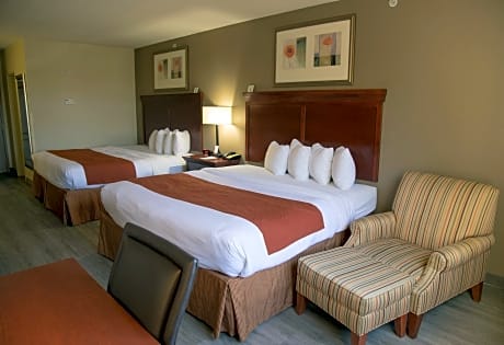 2 Queen Beds, Suite, Nonsmoking, Accessible