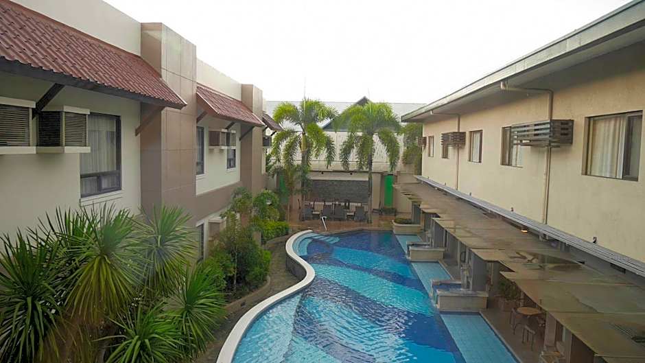 Circle Inn Hotel and Suites Bacolod