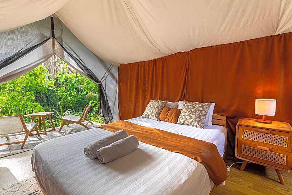 Camani Glamping