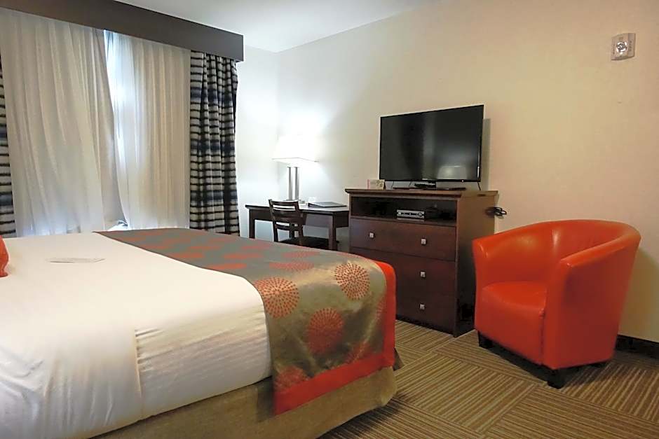 Ramada by Wyndham Moose Jaw