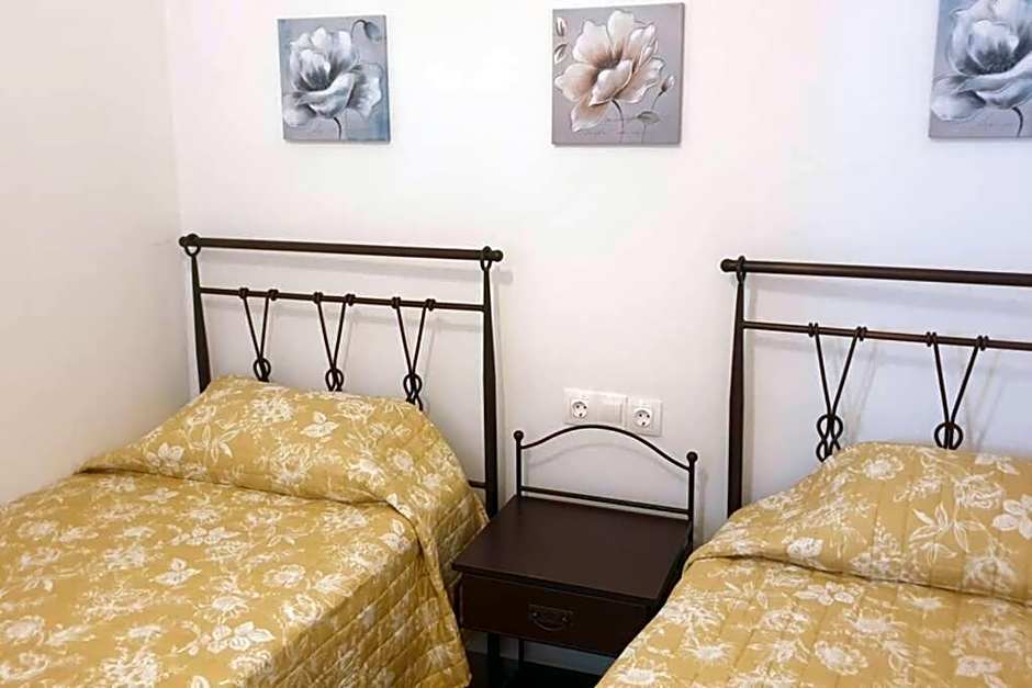 Παραδοσιακό σπίτι εντός της Χώρας της Ίου