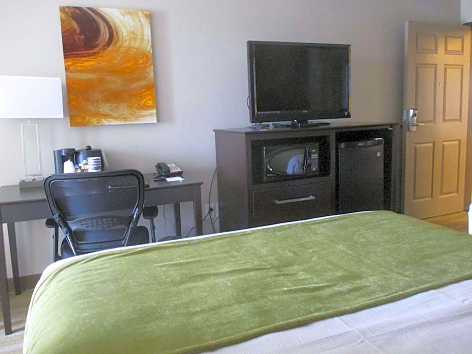 Best Western Harvest Inn & Suites