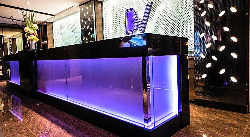 Six Fukun Hotel