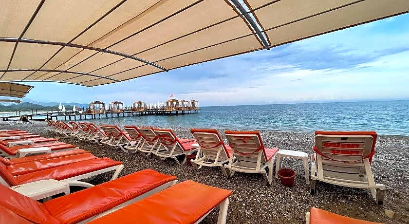 Lims Bona Dea Beach Hotel