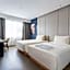 Atour X Hotel Zhuhai Gongbei Port High-speed Railway Station