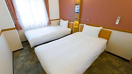 Twin Room - Smoking