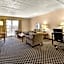 Hotel RL Cleveland Airport West